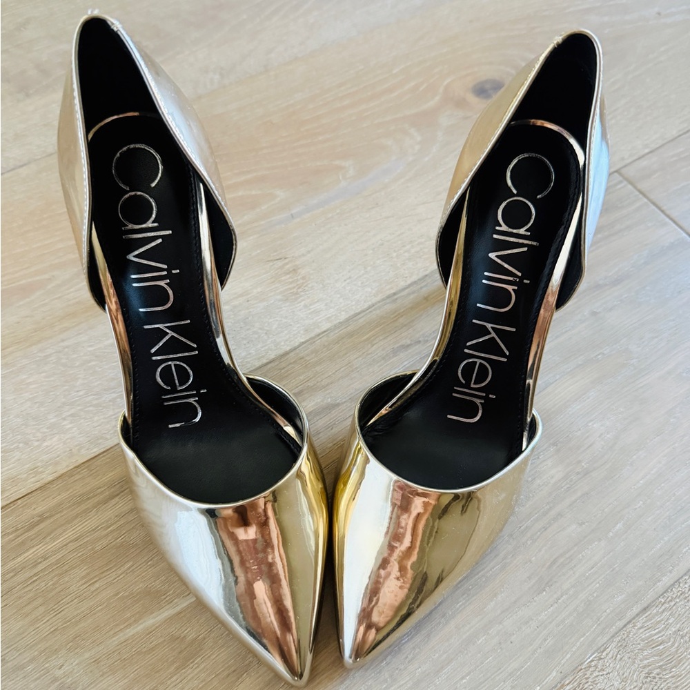 Calvin Klein Hayden dress pumps in gold